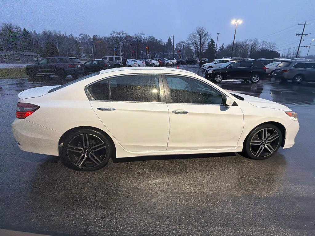 2017 Honda Accord Image 6