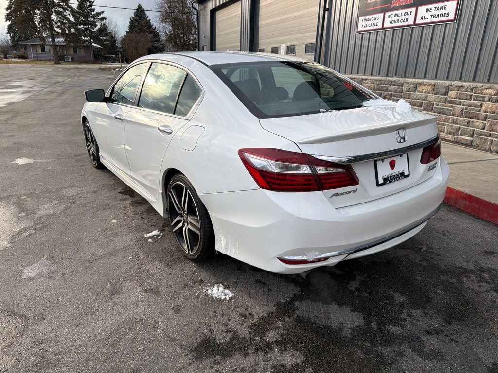 2017 Honda Accord Image 3