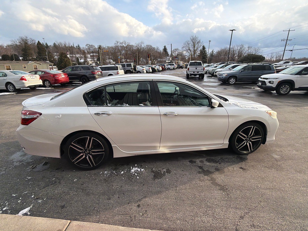 2017 Honda Accord Image 6