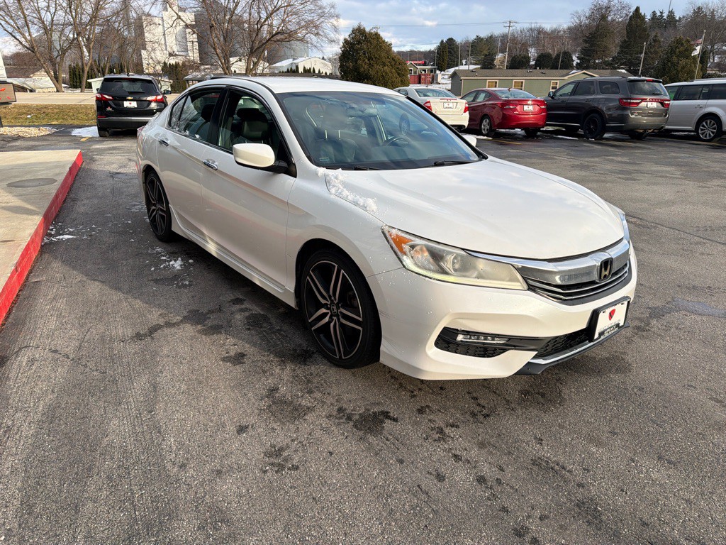 2017 Honda Accord Image 7