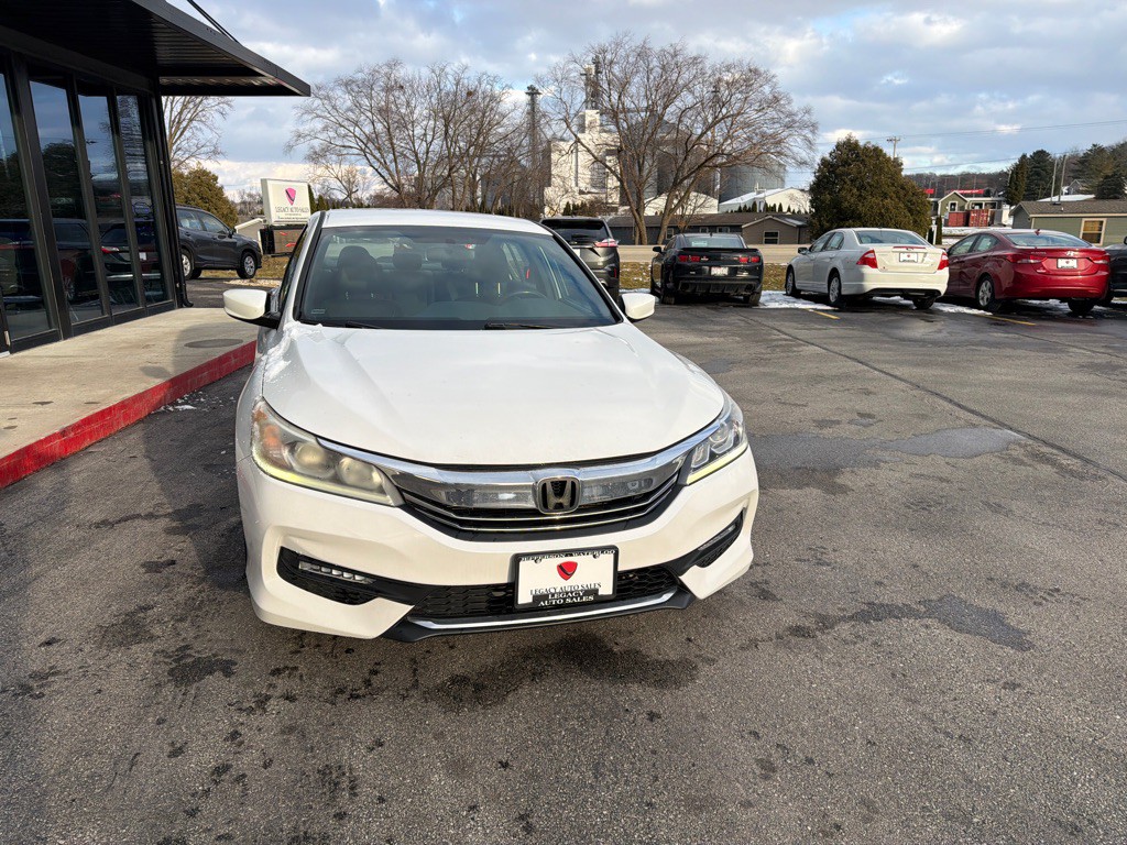 2017 Honda Accord Image 8