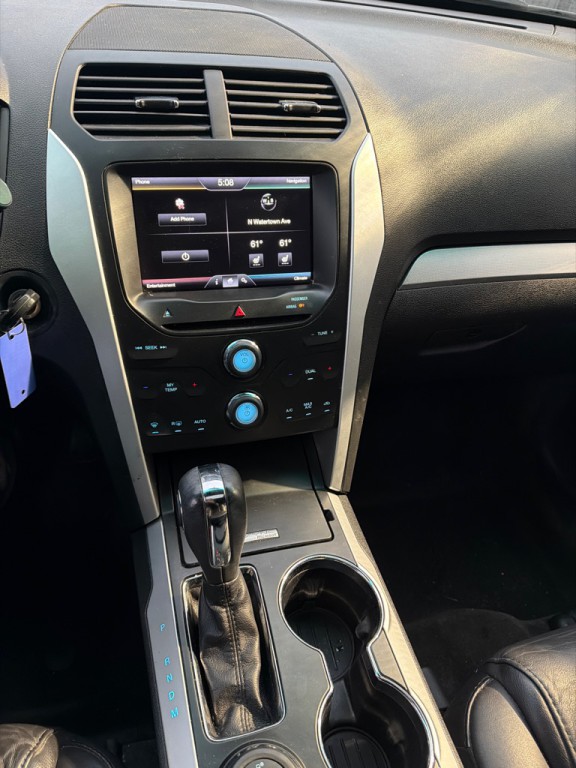 2015 Ford Explorer Image 12