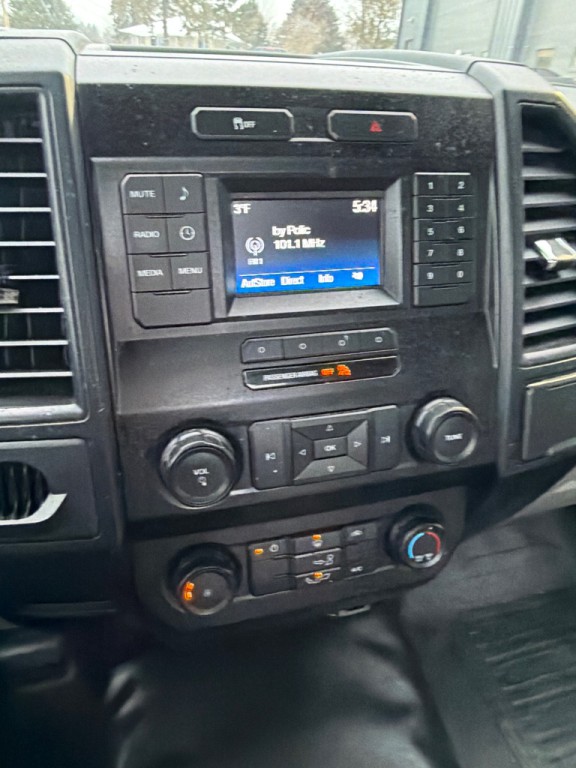 2016 Ford F-150 Image 12