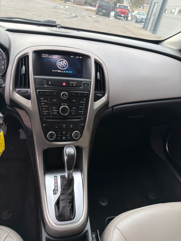2016 Buick Verano Image 12
