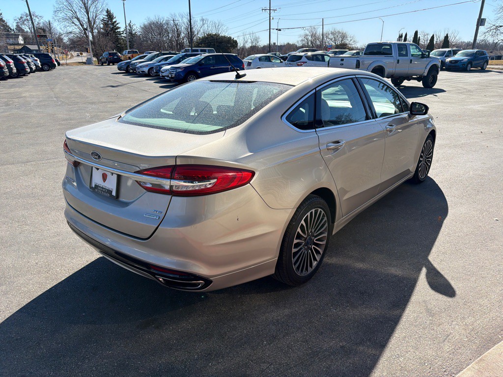2017 Ford Fusion Image 5
