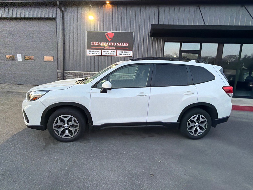 2019 Subaru Forester Image 2