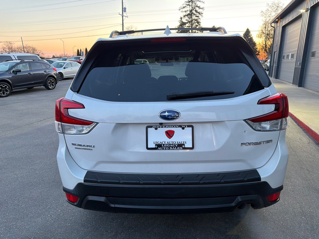 2019 Subaru Forester Image 4