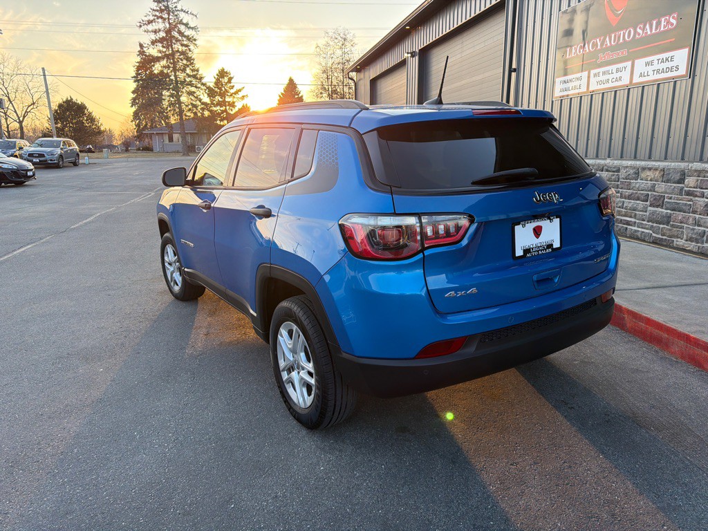 2018 Jeep Compass Image 3