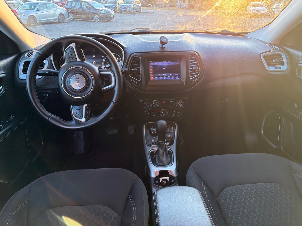 2018 Jeep Compass Image 10