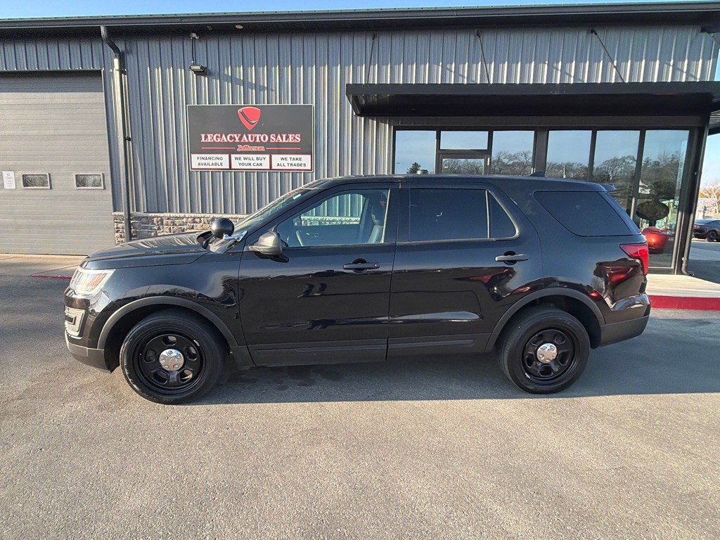 2017 Ford Explorer Image 2