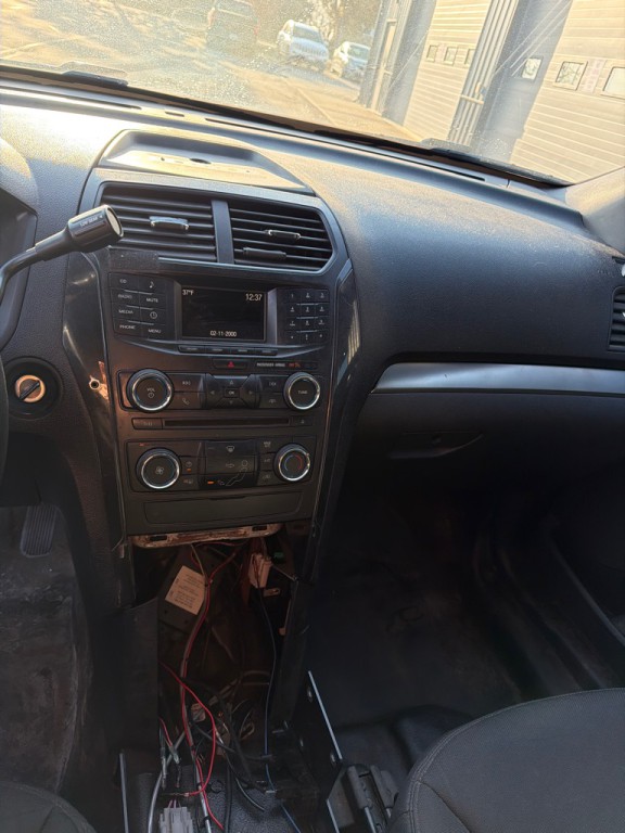 2017 Ford Explorer Image 10