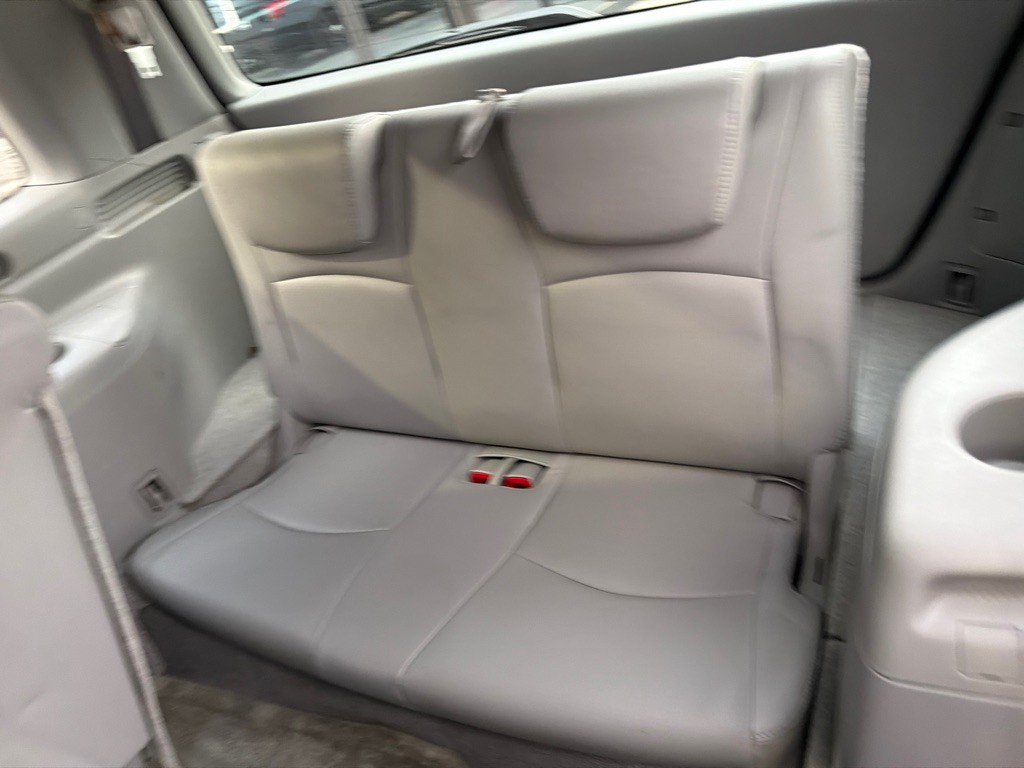 2005 Toyota Highlander Image 9