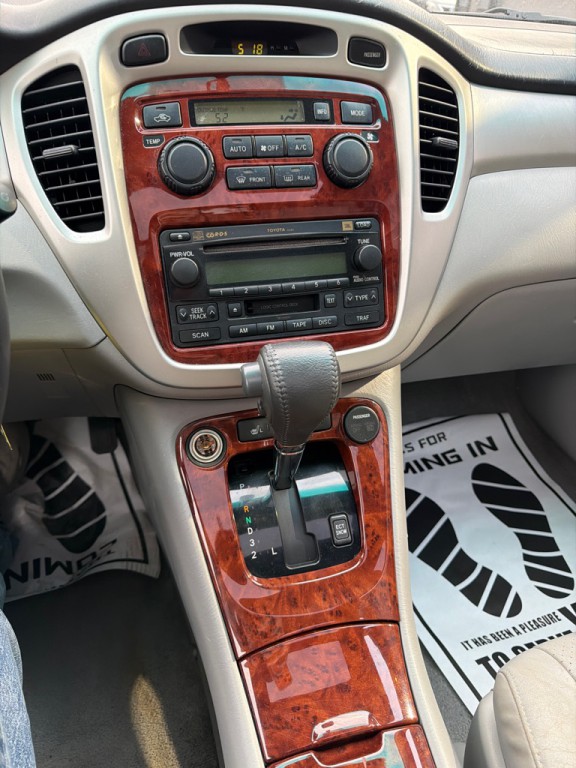 2005 Toyota Highlander Image 14