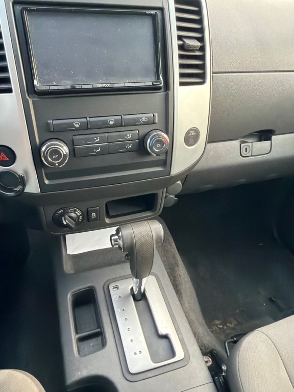 2012 Nissan Xterra Image 9