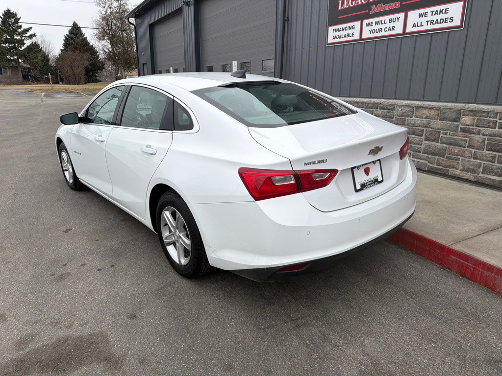 2020 Chevrolet Malibu Image 3