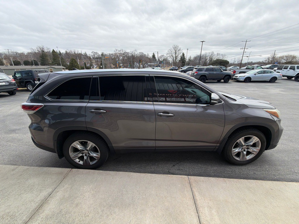 2015 Toyota Highlander Image 6