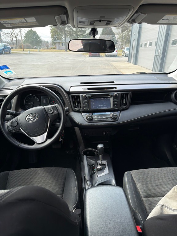 2016 Toyota Rav4 Image 11