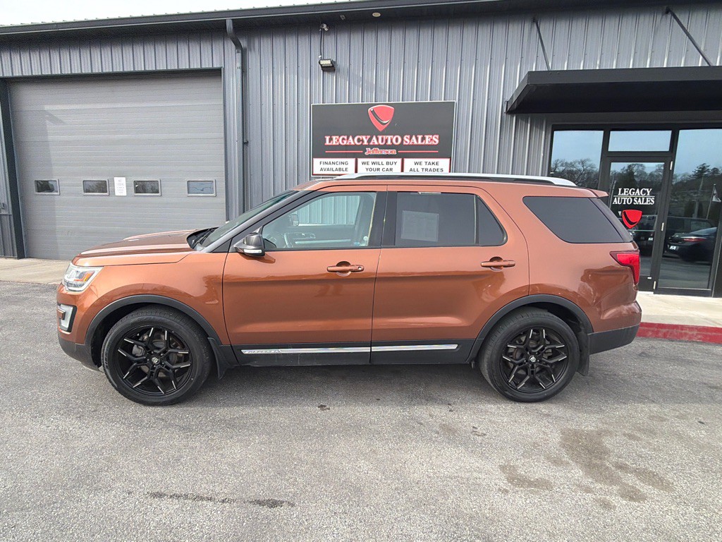 2017 Ford Explorer Image 2