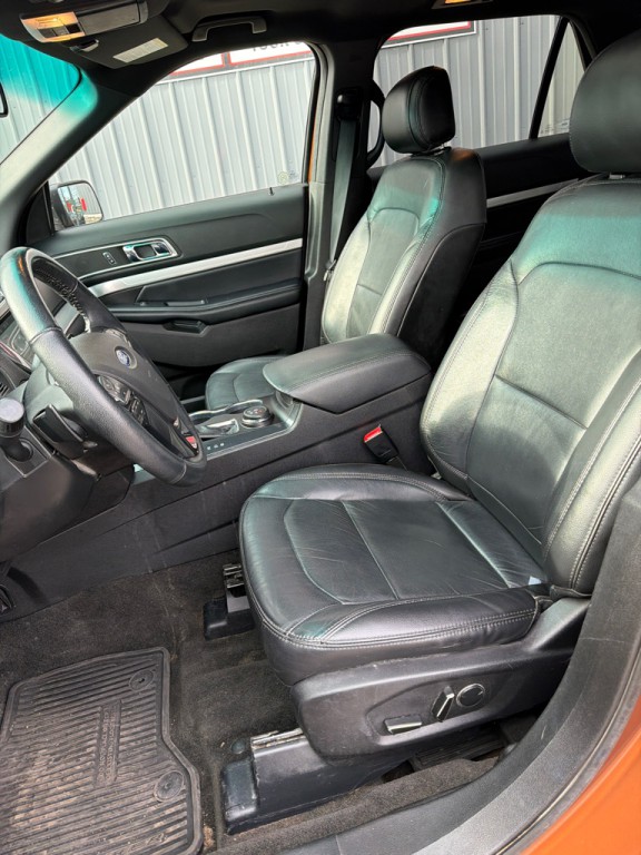 2017 Ford Explorer Image 13