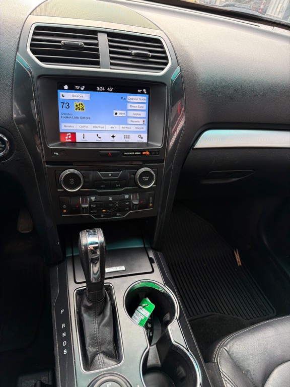 2017 Ford Explorer Image 14