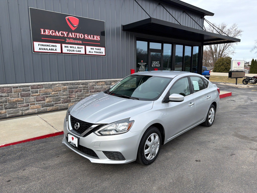 2016 Nissan Sentra Image 1