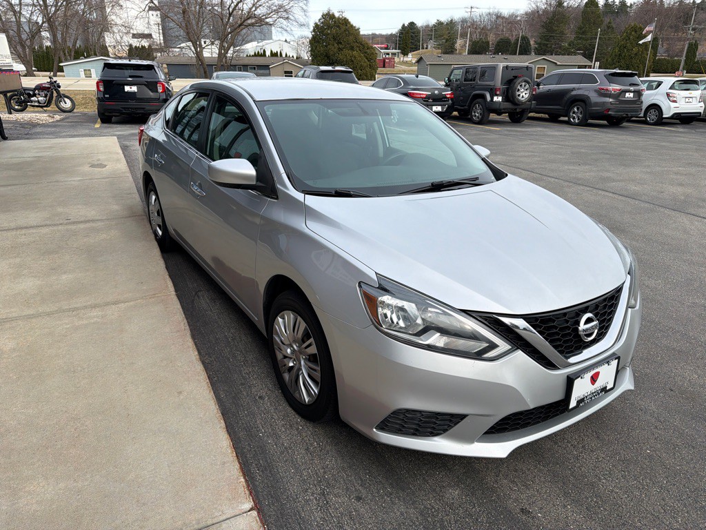 2016 Nissan Sentra Image 7
