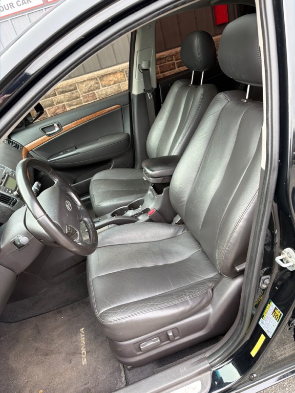 2009 Hyundai Sonata Image 12