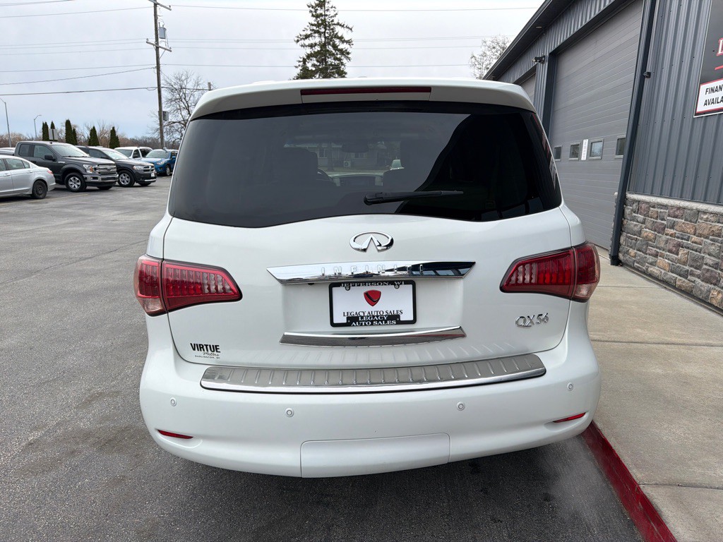 2013 INFINITI QX56 Image 4