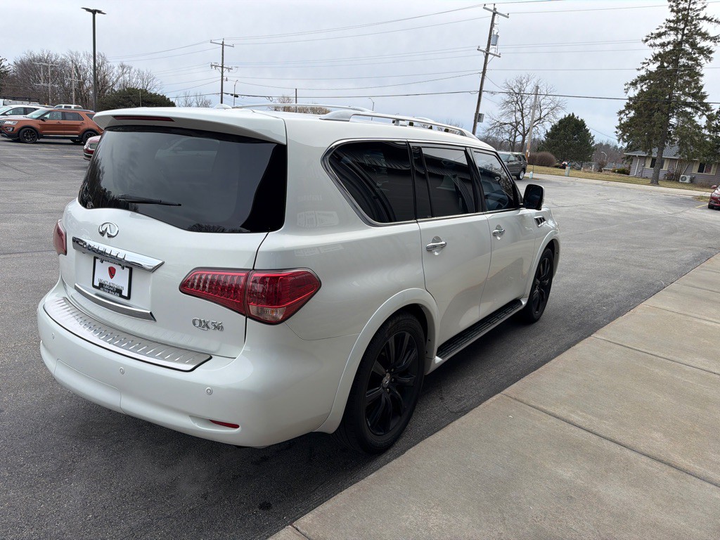 2013 INFINITI QX56 Image 5