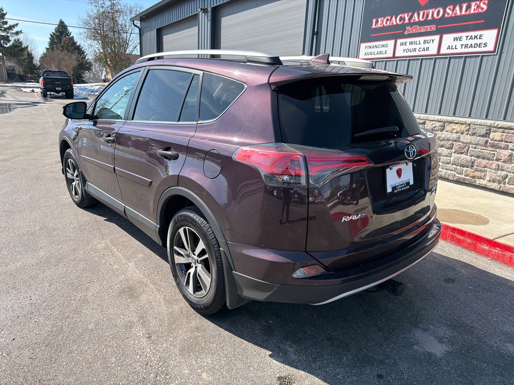 2018 Toyota Rav4 Image 3