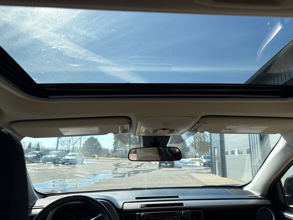 2018 Toyota Rav4 Image 10