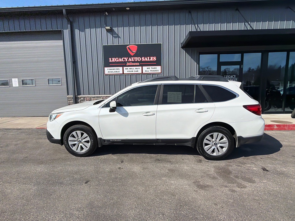 2017 Subaru Outback Image 2