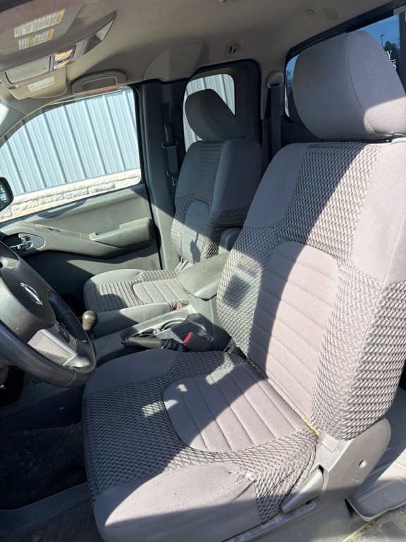 2013 Nissan Frontier Image 11