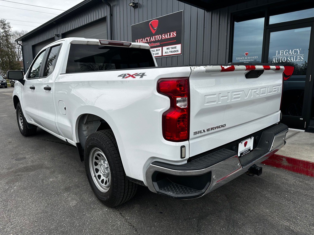 2021 Chevrolet Silverado 1500 Image 3