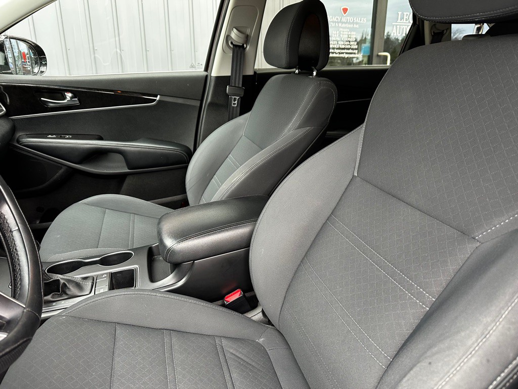 2016 Kia Sorento Image 10