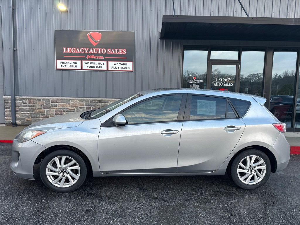 2013 Mazda Mazda3 Image 2