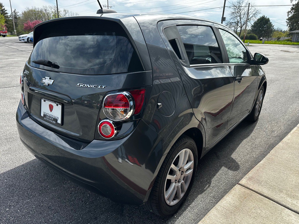 2016 Chevrolet Sonic Image 5