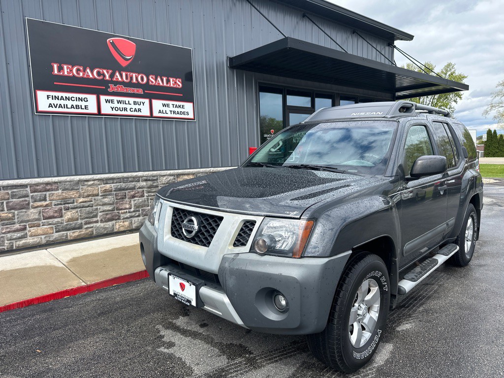 2013 Nissan Xterra Image 1