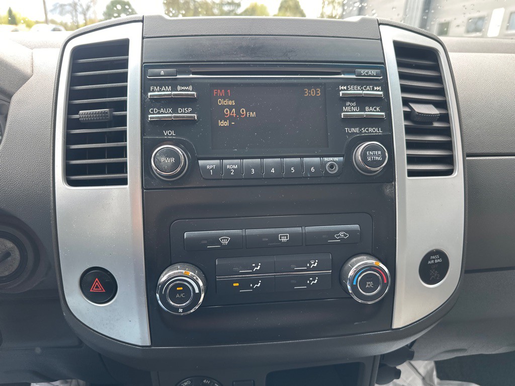 2013 Nissan Xterra Image 11