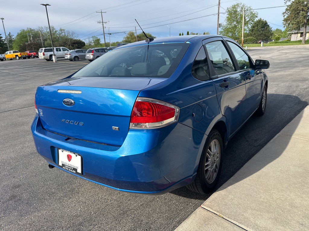 2010 Ford Focus Image 5
