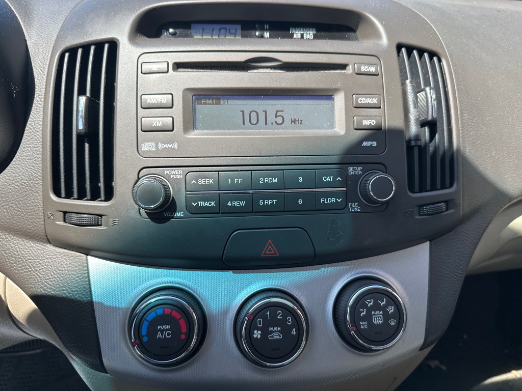 2009 Hyundai Elantra Image 11