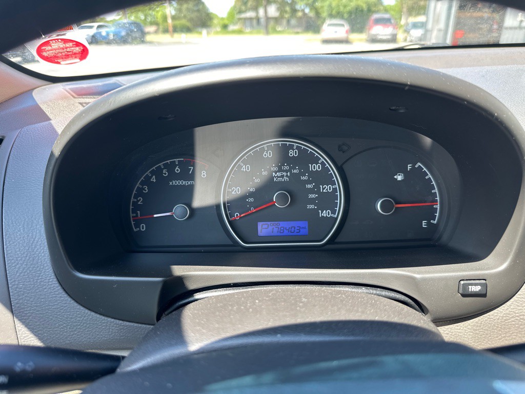 2009 Hyundai Elantra Image 12