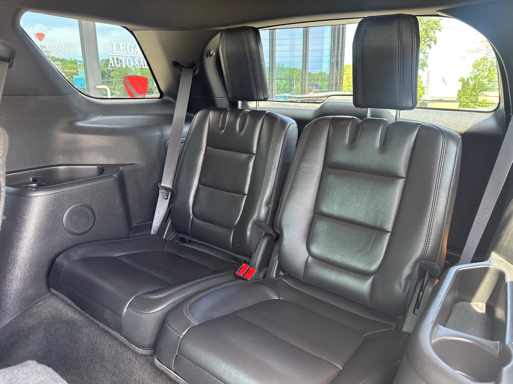 2015 Ford Explorer Image 9