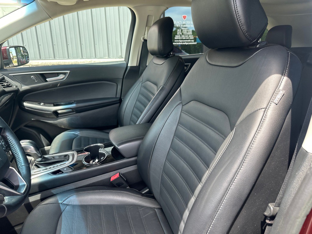 2018 Ford Edge Image 10