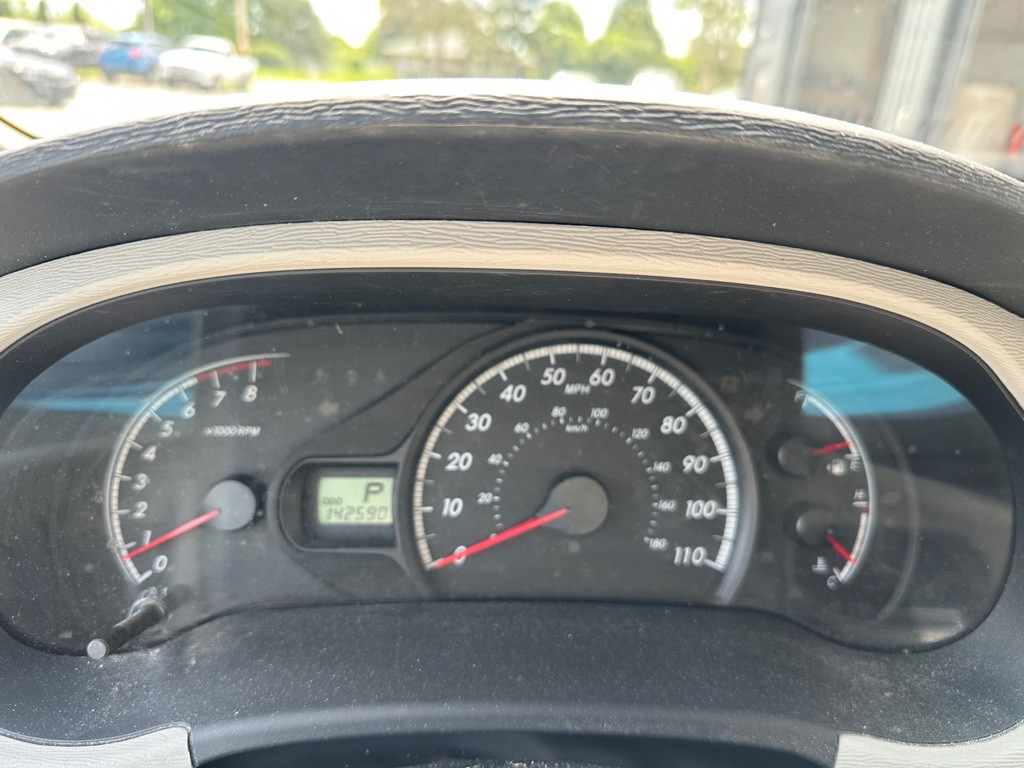 2014 Toyota Sienna Image 11