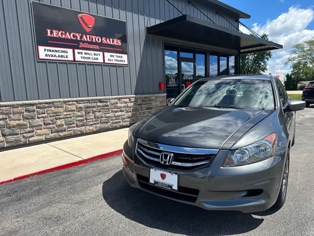 2011 Honda Accord Image 1