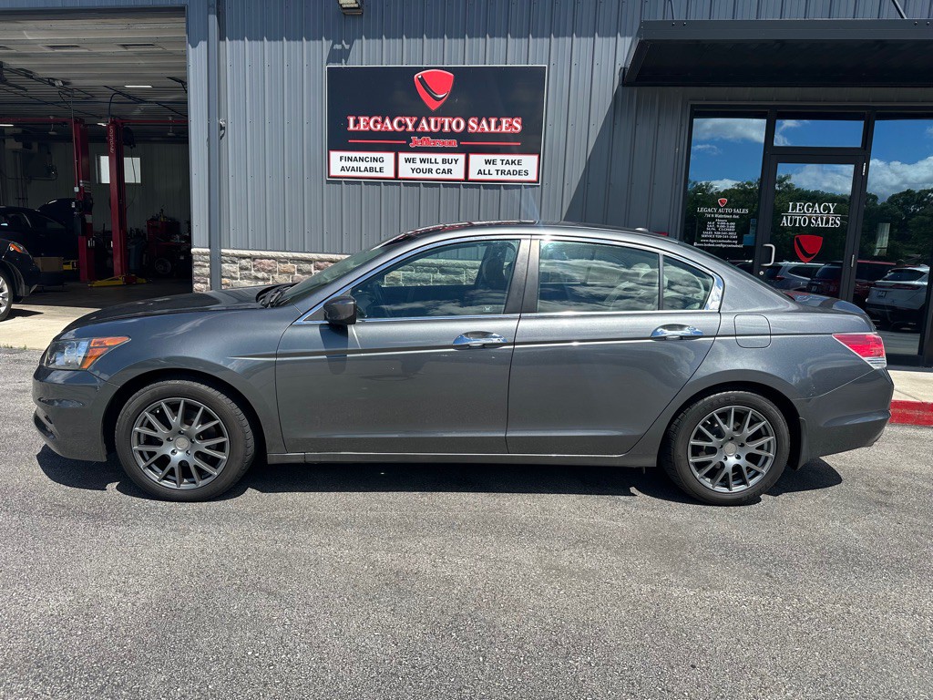 2011 Honda Accord Image 2