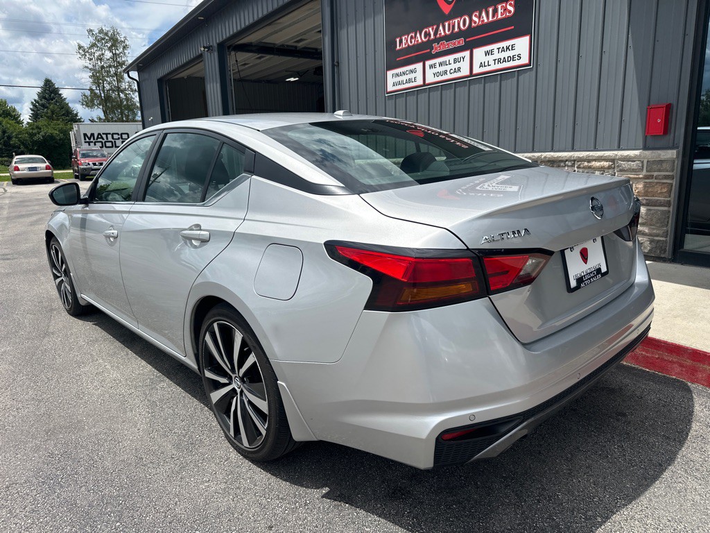 2020 Nissan Altima Image 3