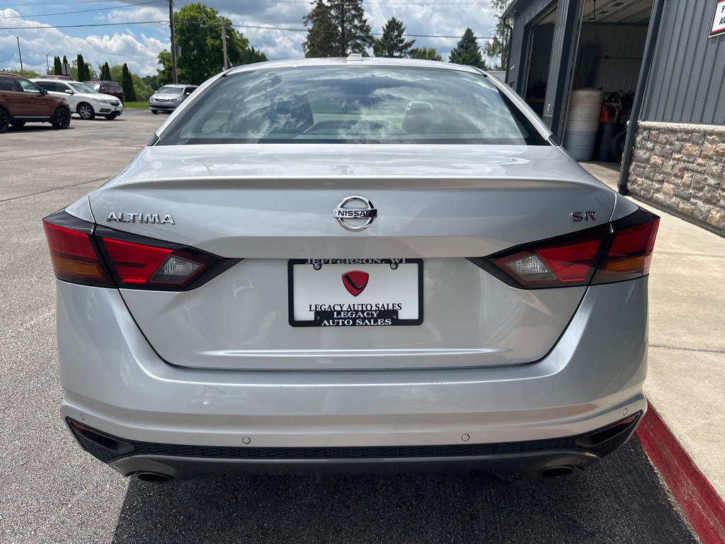 2020 Nissan Altima Image 4