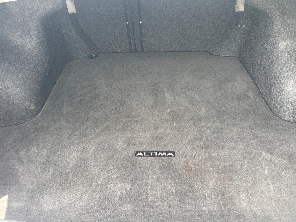 2020 Nissan Altima Image 8
